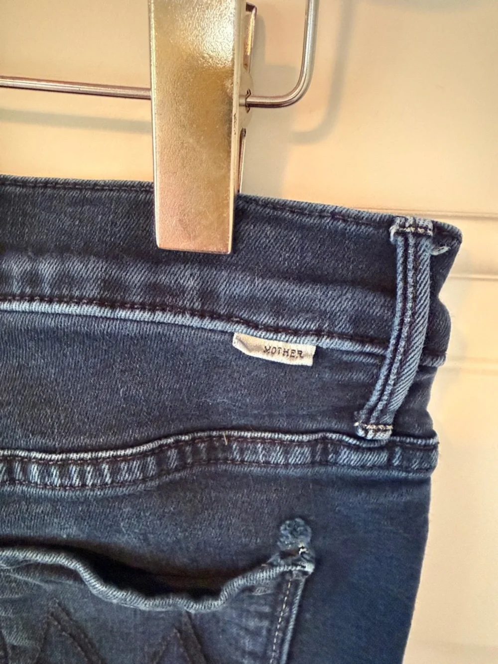 MOTHER weekender fray mid-rise flare jeans - Picture 6 of 7
